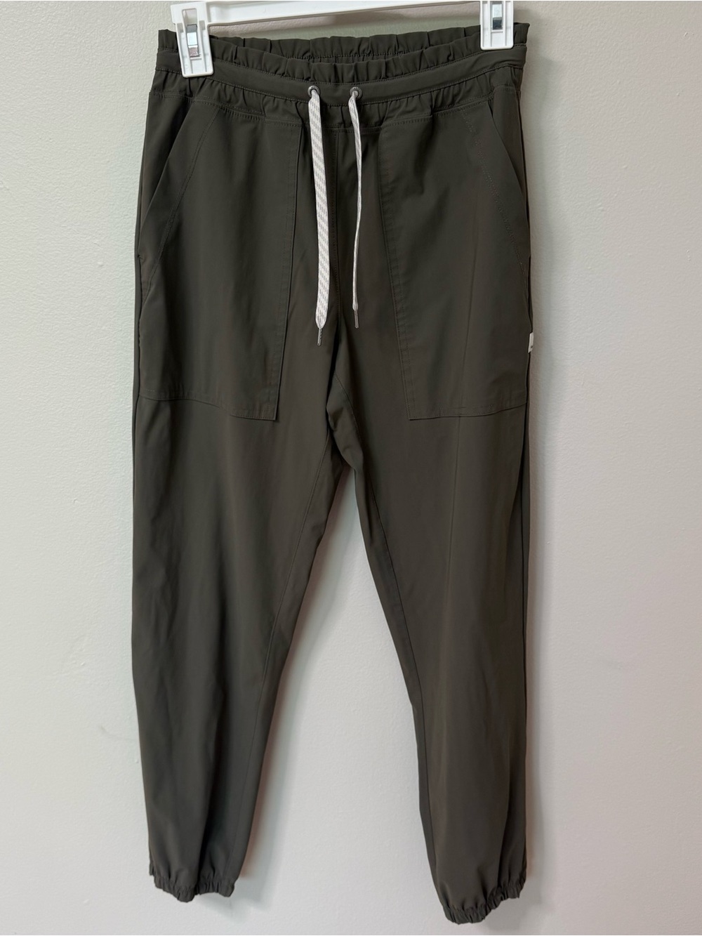 Vuori Miles Jogger Pants Womens XS Green Performance Athleisure VW481 Drawstring